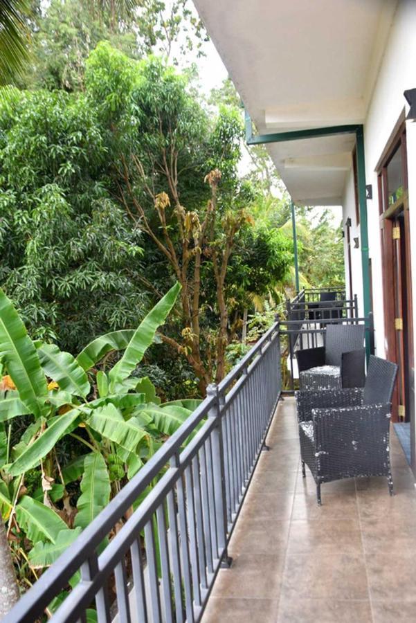 Thinaya Lake Resort Anuradhapura Εξωτερικό φωτογραφία