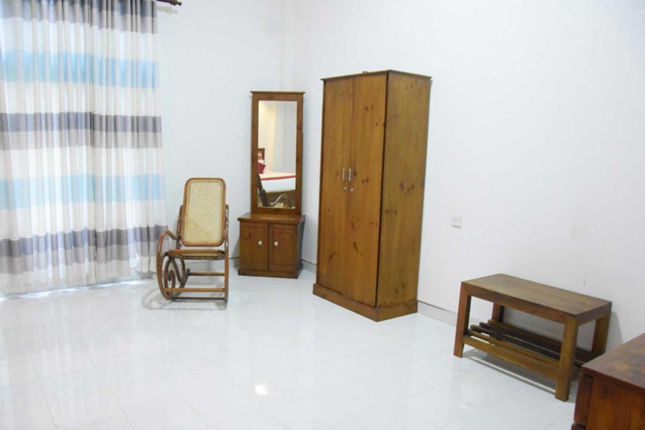Thinaya Lake Resort Anuradhapura Εξωτερικό φωτογραφία