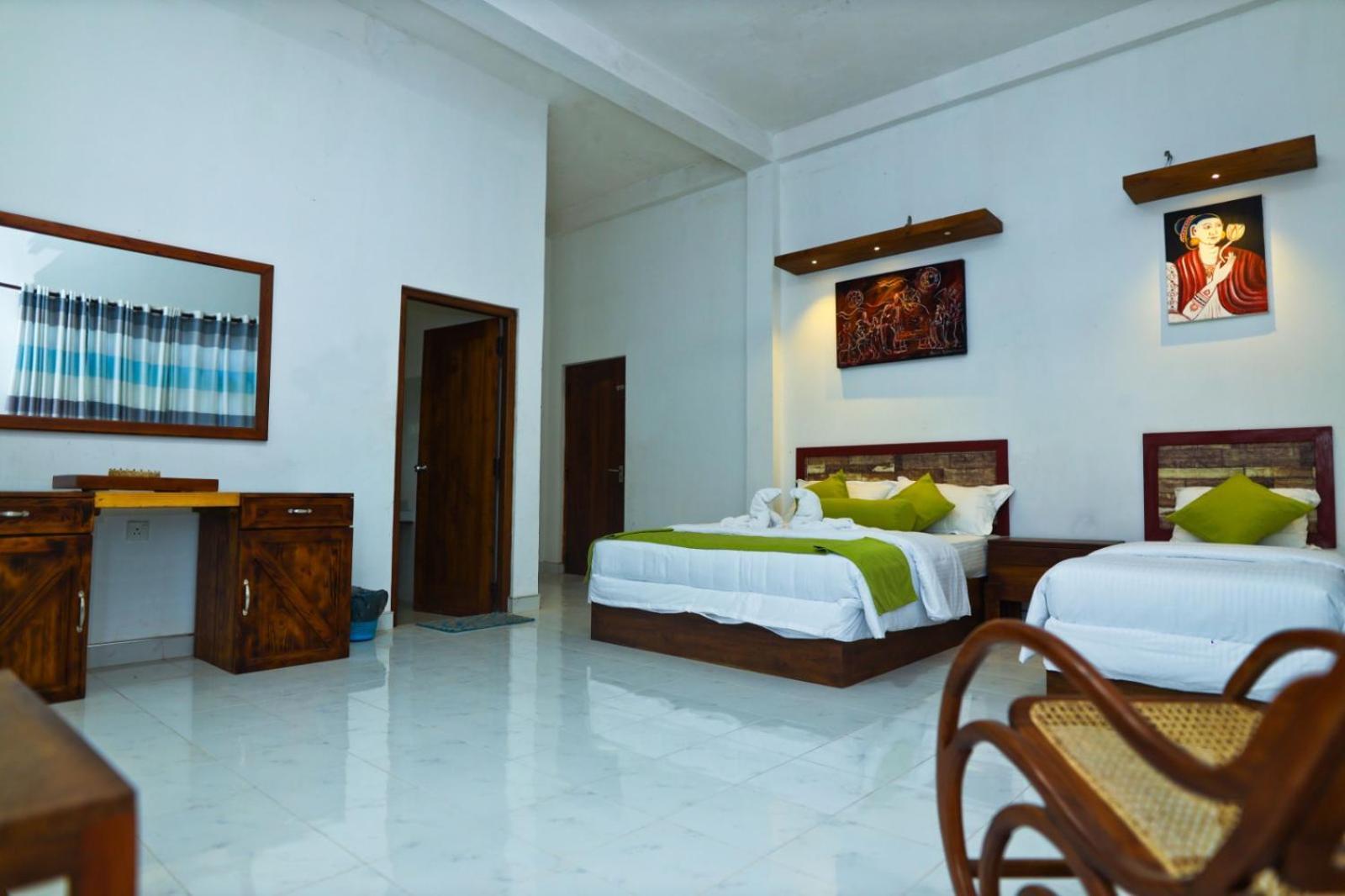 Thinaya Lake Resort Anuradhapura Εξωτερικό φωτογραφία