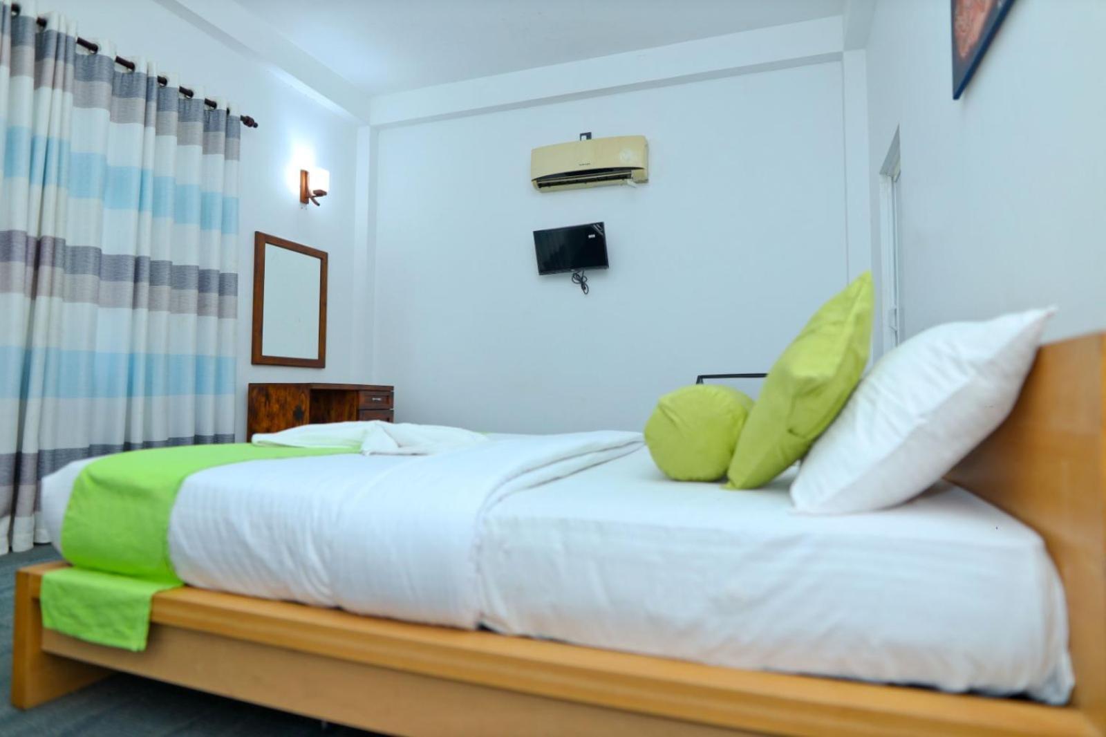 Thinaya Lake Resort Anuradhapura Εξωτερικό φωτογραφία