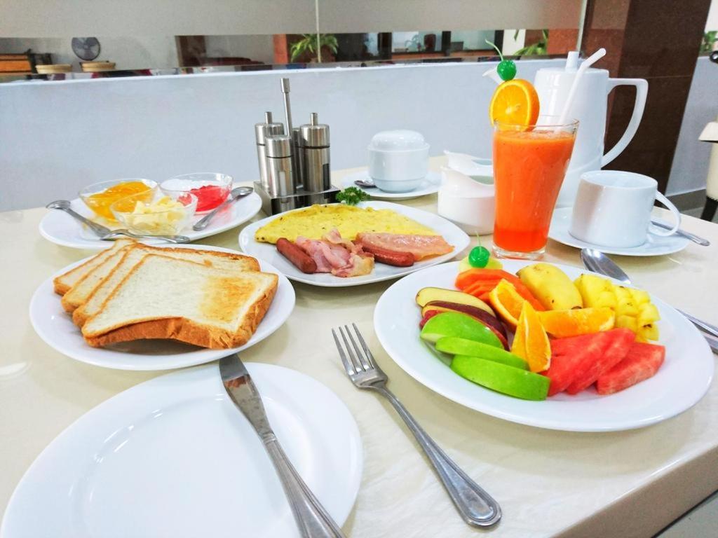 Thinaya Lake Resort Anuradhapura Εξωτερικό φωτογραφία